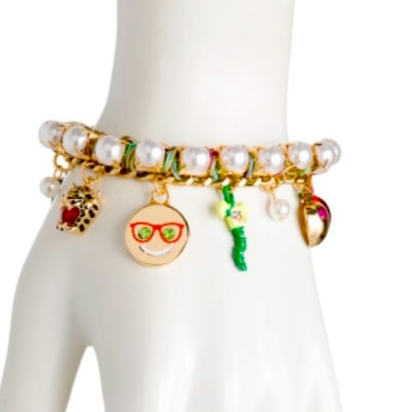New Betsey Johnson CHARM SCHOOL CHARM BRACELET - Picture 3 of 9